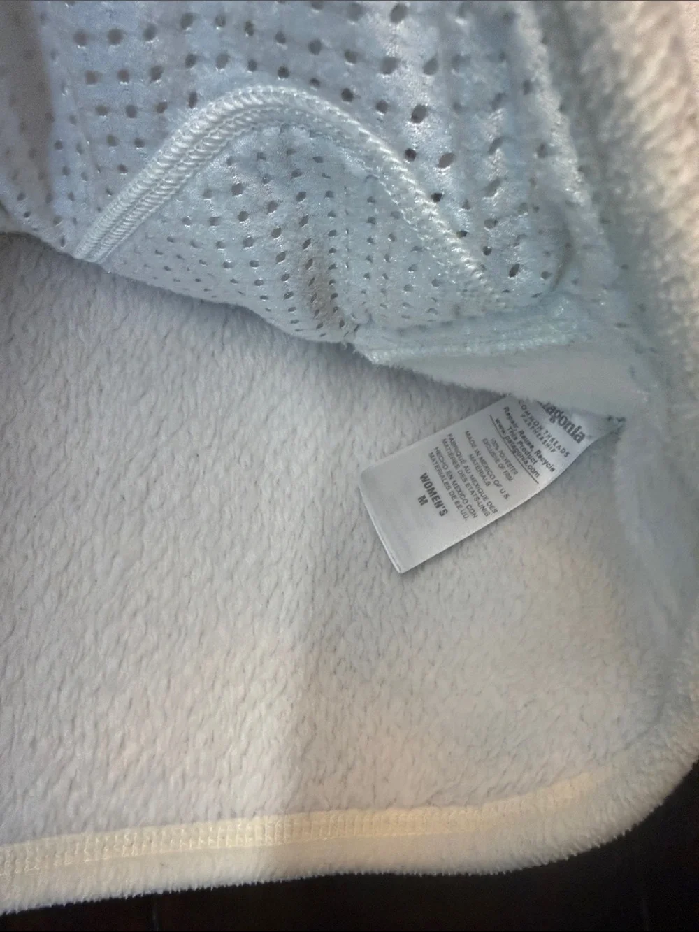 Patagonia White Cowl-Neck Fleece Pullover with Cream Accent Medium